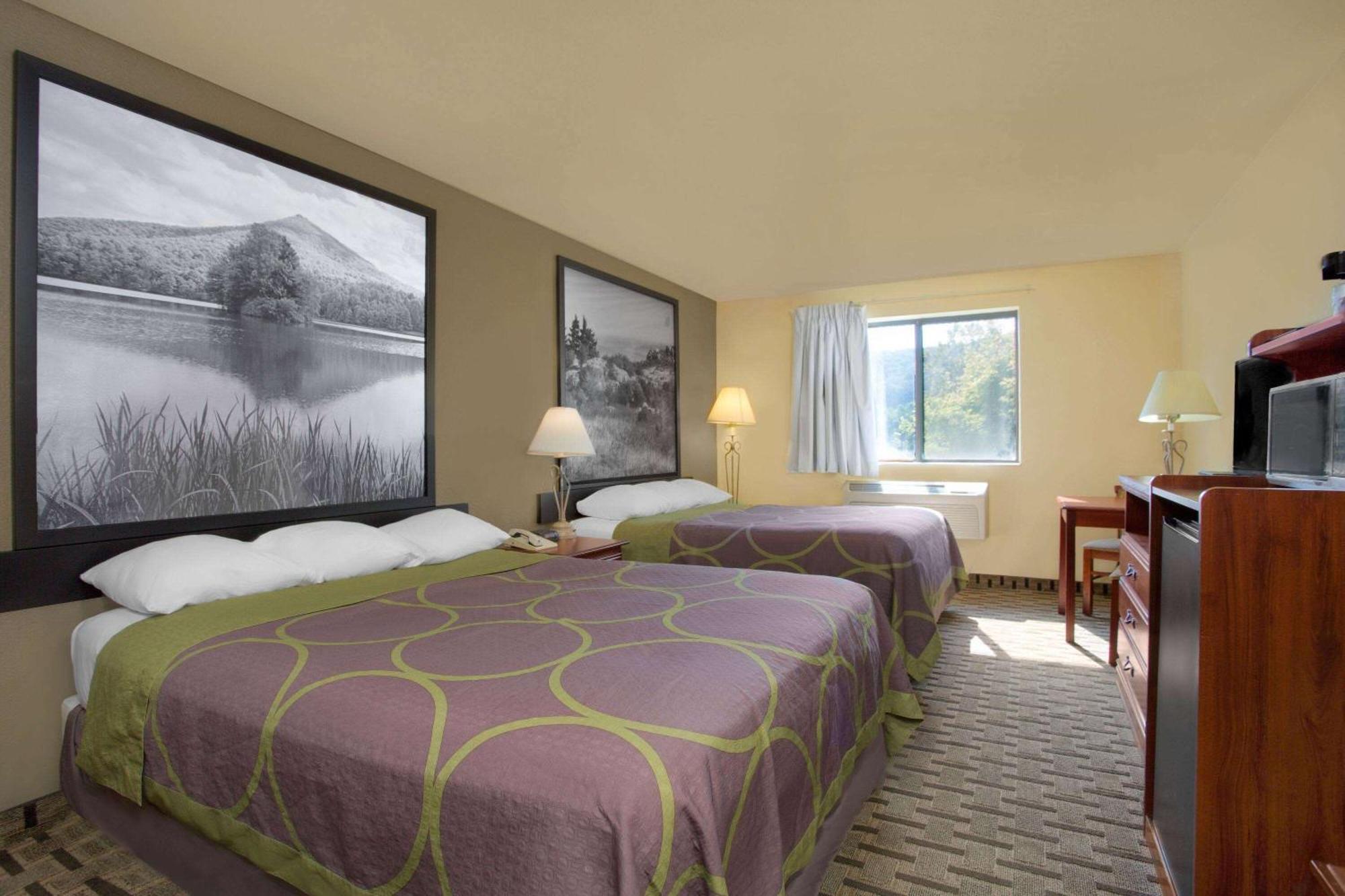 Super 8 By Wyndham Lynchburg Va Otel Dış mekan fotoğraf