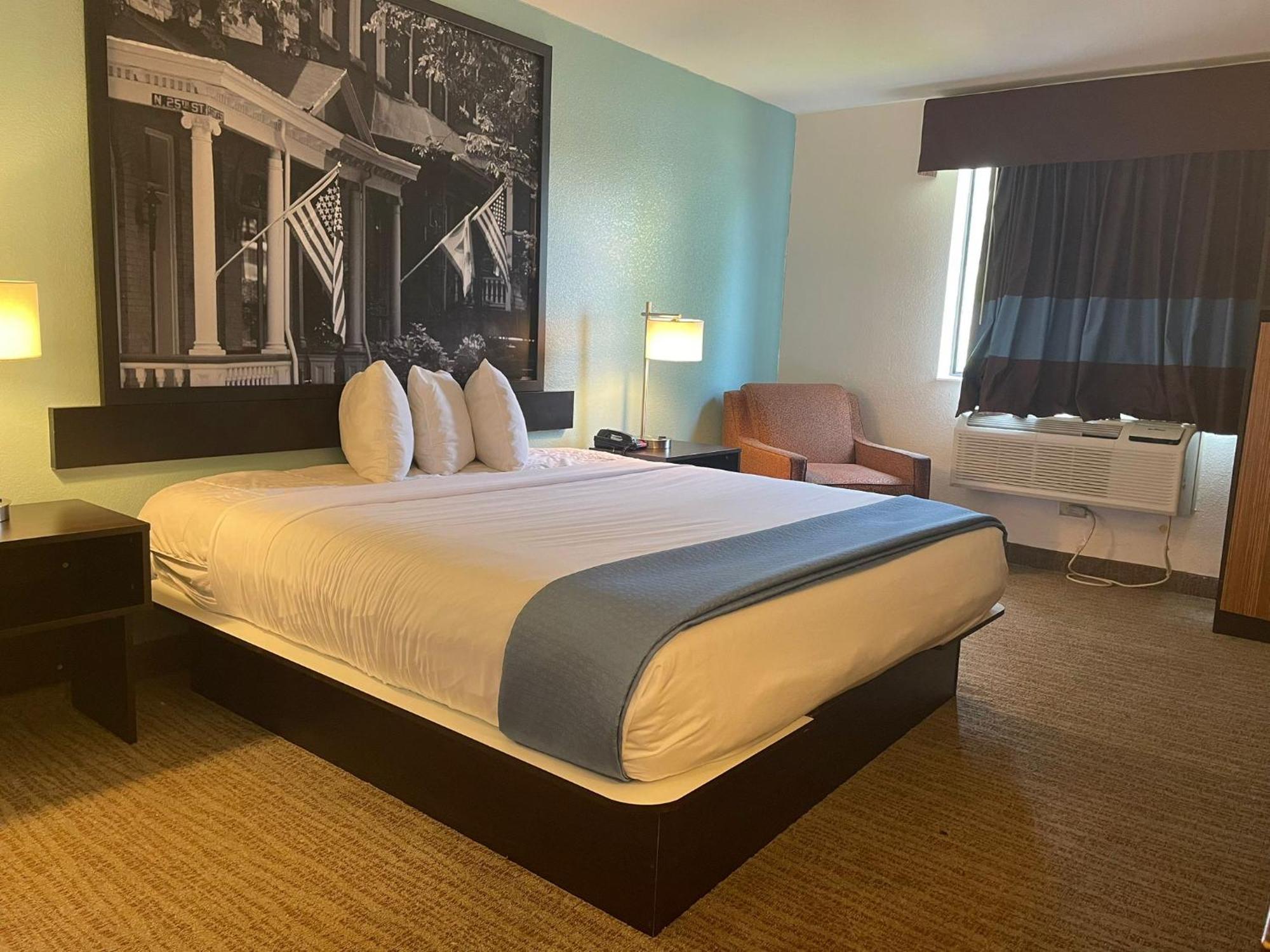 Super 8 By Wyndham Lynchburg Va Otel Dış mekan fotoğraf